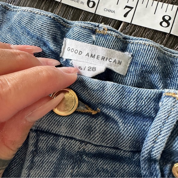 Good American Good Curve Straight Distressed High Rise Stretch Jeans, Size 6/28 - Picture 7 of 10